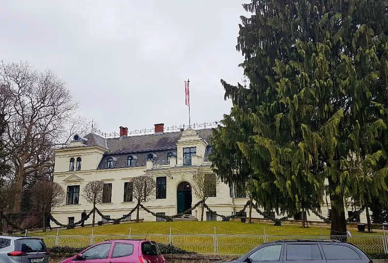 Zuhause am Britzer Schloß ... — photo 1